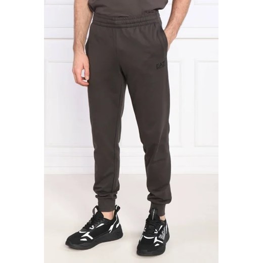 EA7 Spodnie dresowe | Regular Fit ze sklepu Gomez Fashion Store w kategorii Spodnie męskie - zdjęcie 172964279