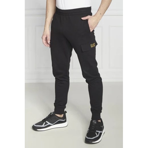 EA7 Spodnie dresowe | Regular Fit ze sklepu Gomez Fashion Store w kategorii Spodnie męskie - zdjęcie 172964729