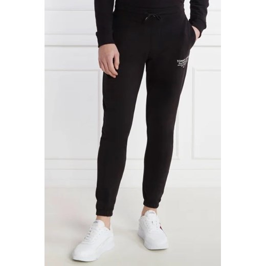Tommy Jeans Spodnie dresowe | Slim Fit ze sklepu Gomez Fashion Store w kategorii Spodnie męskie - zdjęcie 172965096