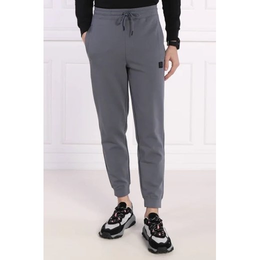 HUGO Spodnie dresowe Dimacs | Relaxed fit ze sklepu Gomez Fashion Store w kategorii Spodnie męskie - zdjęcie 172973809