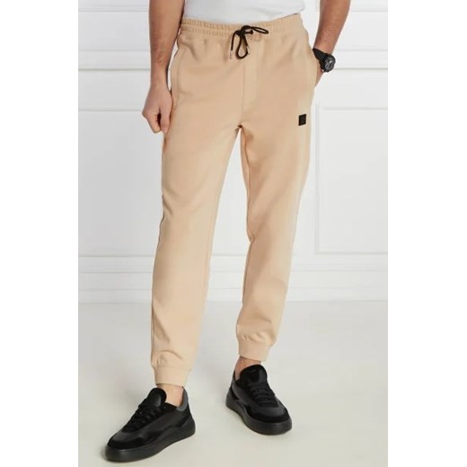HUGO Spodnie dresowe Dimacs | Relaxed fit ze sklepu Gomez Fashion Store w kategorii Spodnie męskie - zdjęcie 172978705