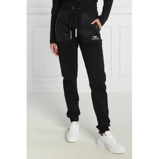 Aeronautica Militare Spodnie dresowe | Regular Fit ze sklepu Gomez Fashion Store w kategorii Spodnie damskie - zdjęcie 172979548