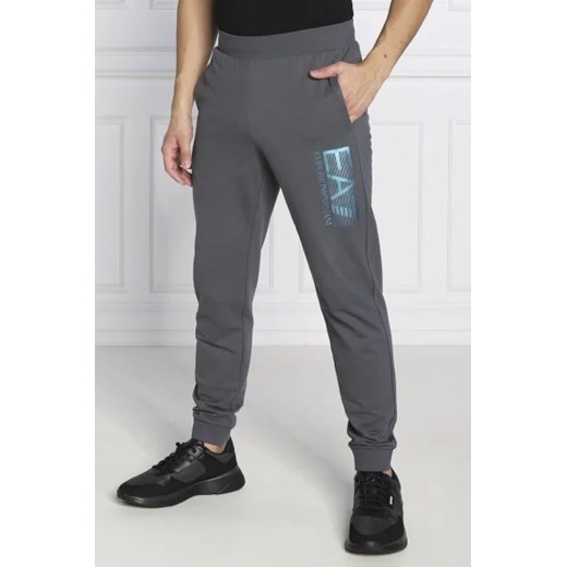 EA7 Spodnie dresowe | Regular Fit ze sklepu Gomez Fashion Store w kategorii Spodnie męskie - zdjęcie 172981089