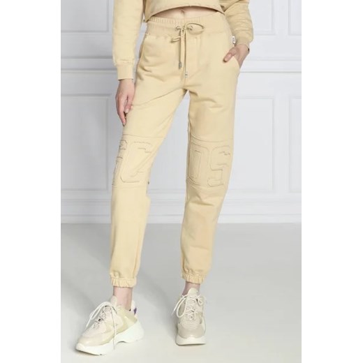 GCDS Spodnie dresowe | Regular Fit ze sklepu Gomez Fashion Store w kategorii Spodnie damskie - zdjęcie 172982907