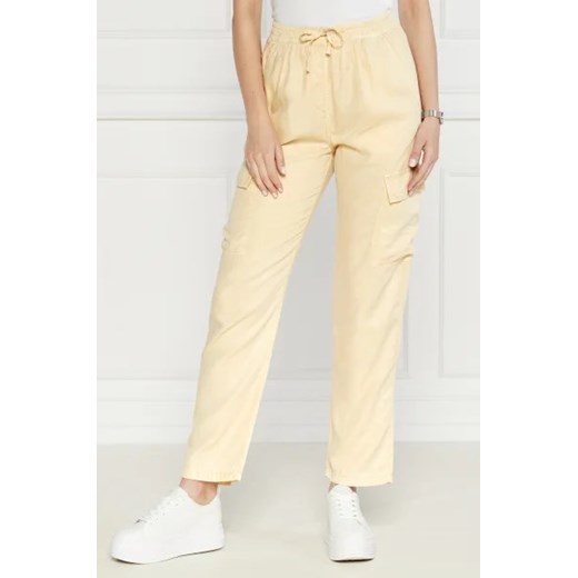 Pepe Jeans London Spodnie cargo EVA | Relaxed fit ze sklepu Gomez Fashion Store w kategorii Spodnie damskie - zdjęcie 172983528