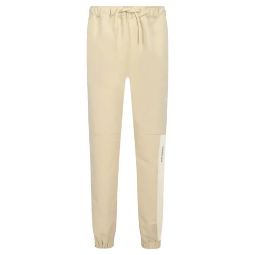 CALVIN KLEIN JEANS Spodnie dresowe PARACHUTE | Regular Fit ze sklepu Gomez Fashion Store w kategorii Spodnie chłopięce - zdjęcie 172984485