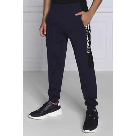 EA7 Spodnie dresowe | Regular Fit ze sklepu Gomez Fashion Store w kategorii Spodnie męskie - zdjęcie 172984667