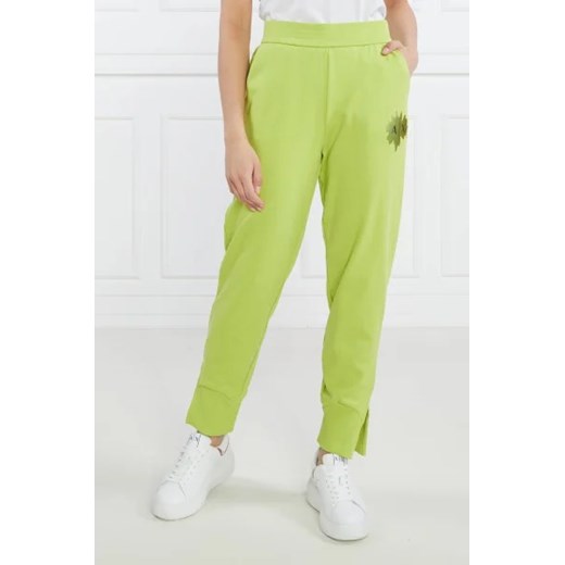 Armani Exchange Spodnie | Regular Fit ze sklepu Gomez Fashion Store w kategorii Spodnie damskie - zdjęcie 172990518