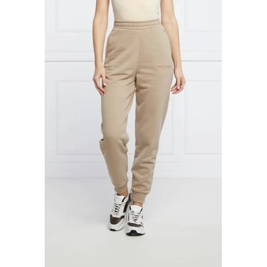 Tommy Hilfiger Spodnie dresowe | Regular Fit ze sklepu Gomez Fashion Store w kategorii Spodnie damskie - zdjęcie 172990895