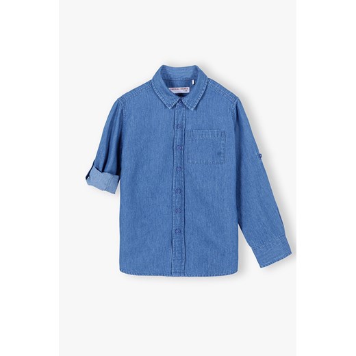 Klasyczna koszula jeansowa z kieszonką - niebieska ze sklepu 5.10.15 w kategorii Koszule chłopięce - zdjęcie 173013388