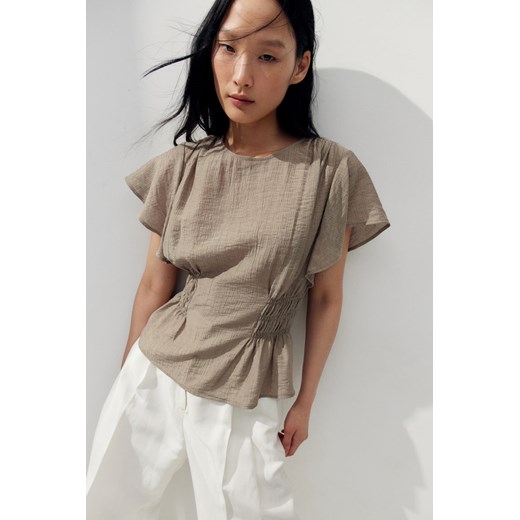 H & M - Tkaninowa bluzka o strukturalnej powierzchni - Beżowy ze sklepu H&M w kategorii Bluzki damskie - zdjęcie 173027255