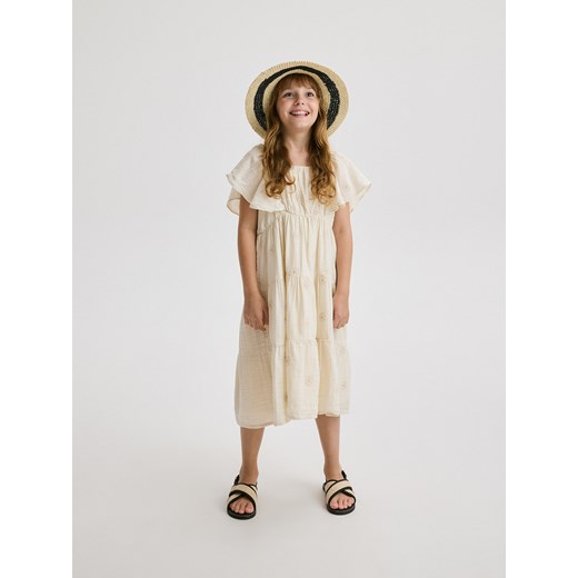 Reserved - Muślinowa sukienka z haftem - złamana biel ze sklepu Reserved w kategorii Sukienki dziewczęce - zdjęcie 173117508