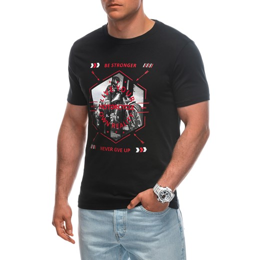 T-shirt męski z nadrukiem 1949S - czarny ze sklepu Edoti w kategorii T-shirty męskie - zdjęcie 173127969
