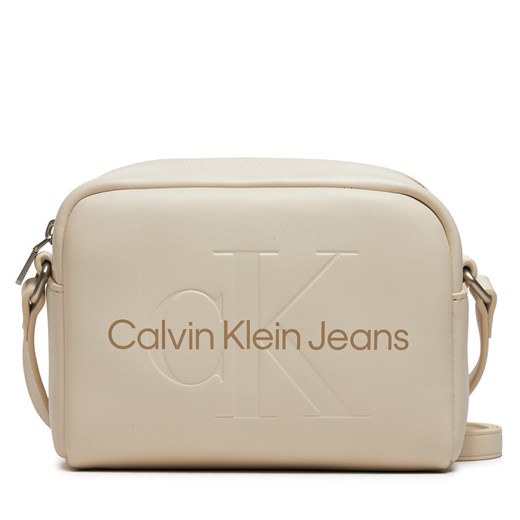 Torebka Calvin Klein Jeans Sculpted Camera Bag18 Mono K60K612220 Écru ze sklepu eobuwie.pl w kategorii Listonoszki - zdjęcie 173137788