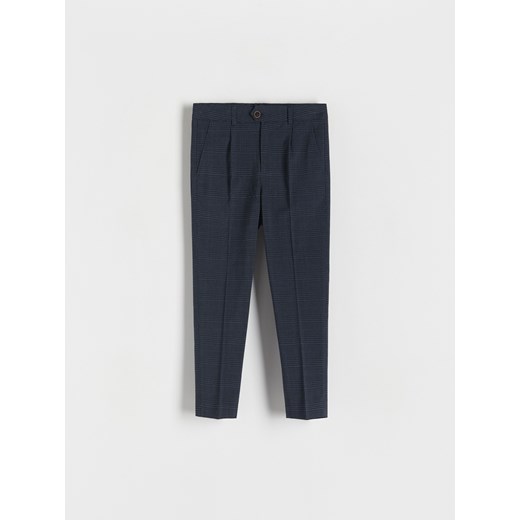 Reserved - Eleganckie spodnie w kratę - granatowy ze sklepu Reserved w kategorii Spodnie chłopięce - zdjęcie 173153955