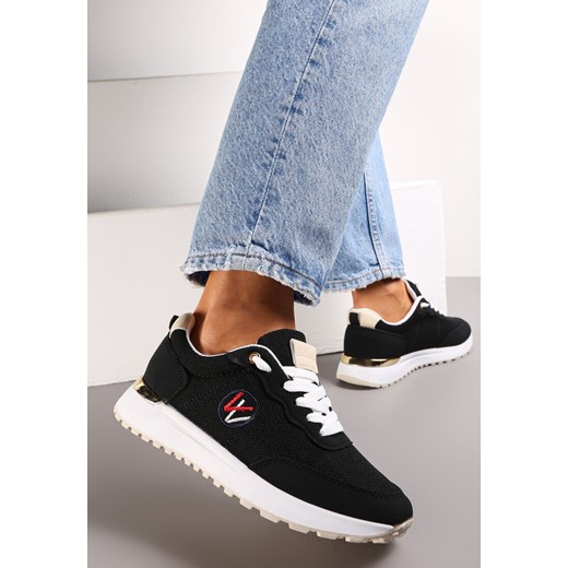 Czarne Sneakersy z Haftowaną Naszywką i Metaliczną Wstawką Elnara ze sklepu renee.pl w kategorii Buty sportowe damskie - zdjęcie 173164998