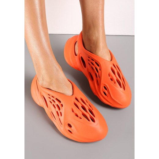 Pomarańczowe Wsuwane Sneakersy z Lekkiej Pianki z Wycięciami Bonasna Renee 39 renee.pl
