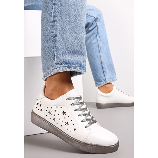 Srebrne Sneakersy z Ozdobnymi Gwiazdkami i Sznurówkami z Błyszczącą Nitką Aliaha ze sklepu renee.pl w kategorii Buty sportowe damskie - zdjęcie 173172116
