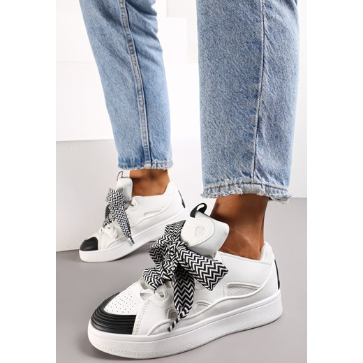 Biało-Czarne Sneakersy z Dekoracyjnym Sznurowaniem i Wstawką na Języku Cristen ze sklepu renee.pl w kategorii Buty sportowe damskie - zdjęcie 173184775