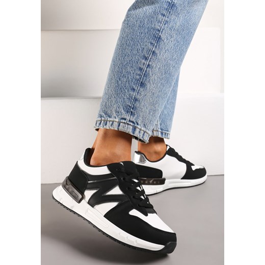 Czarno-Białe Płaskie Sneakersy ze Sznurowaniem z Metalicznymi Wstawkami Remarie ze sklepu renee.pl w kategorii Buty sportowe damskie - zdjęcie 173234829