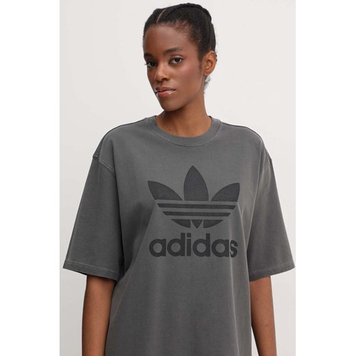 adidas Originals t-shirt bawełniany Washed Trefoil Tee damski kolor szary IN2268 ze sklepu PRM w kategorii Bluzki damskie - zdjęcie 173258166