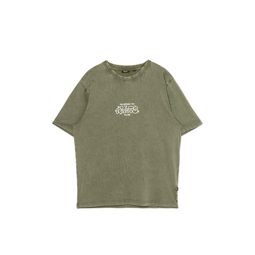 Cropp - Zielona koszulka z efektem sprania - zielony ze sklepu Cropp w kategorii T-shirty męskie - zdjęcie 173276869