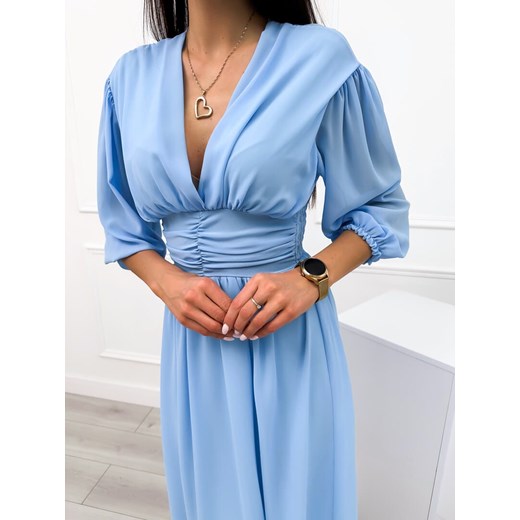 Sukienka Modnakiecka.pl z długimi rękawami midi na wesele w serek 