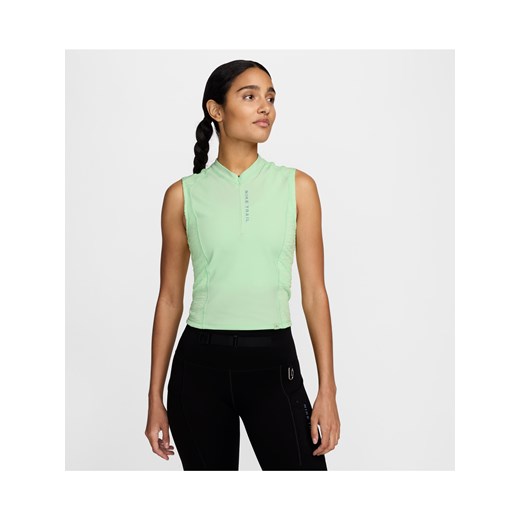 Bluzka damska zielona Nike bez rękawów z okrągłym dekoltem 