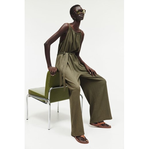 H & M - Kombinezon z wiązanym paskiem - Zielony ze sklepu H&M w kategorii Kombinezony damskie - zdjęcie 173289549