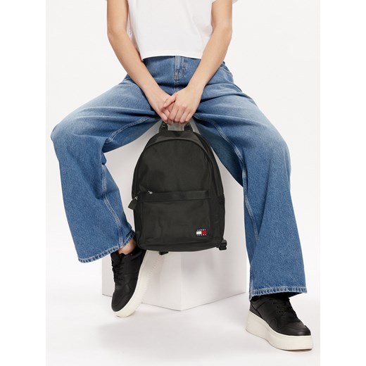 Plecak Tommy Jeans Tjw Ess Daily Backpack AW0AW15816 Czarny ze sklepu eobuwie.pl w kategorii Plecaki - zdjęcie 173293839