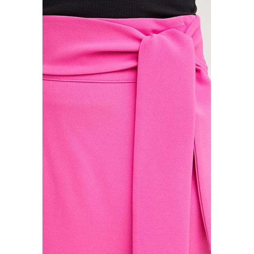 Answear Lab spódnica kolor różowy midi rozkloszowana Answear Lab L ANSWEAR.com