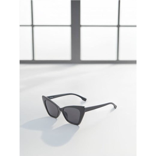 Sinsay - Okulary przeciwsłoneczne - czarny ze sklepu Sinsay w kategorii Okulary przeciwsłoneczne damskie - zdjęcie 173336068