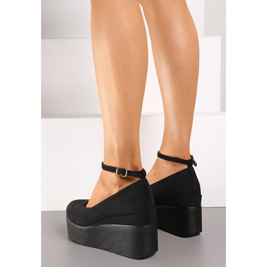 Czarne Czółenka na Koturnie Zapinane na Sprzączkę Gridia 41 born2be.pl wyprzedaż