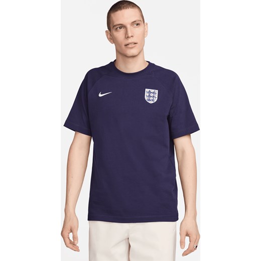 Koszulka piłkarska z krótkim rękawem Nike Anglia Travel - Fiolet ze sklepu Nike poland w kategorii T-shirty męskie - zdjęcie 173376918