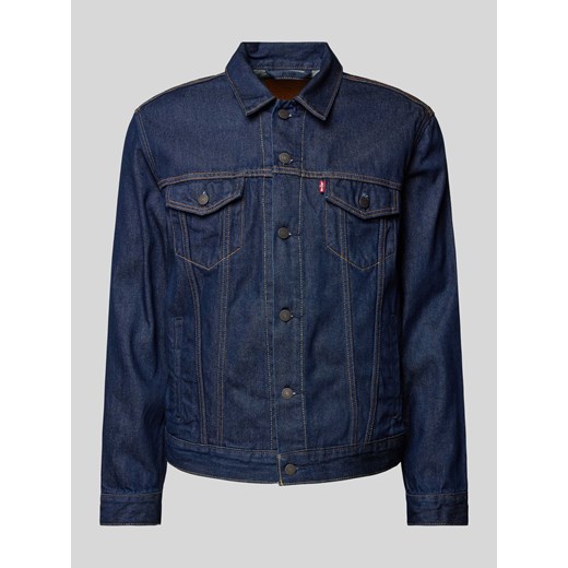 Kurtka jeansowa z kieszeniami na piersi i detalem z logo model ‘THE TRUCKER’ ze sklepu Peek&Cloppenburg  w kategorii Kurtki męskie - zdjęcie 173388537