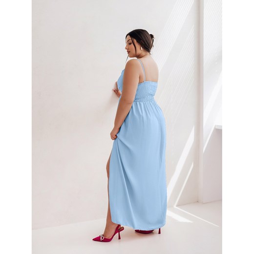 Maxi sukienka z rozcięciem PLUS SIZE - LEIA - błękitna ze sklepu magmac.pl w kategorii Sukienki - zdjęcie 173388945