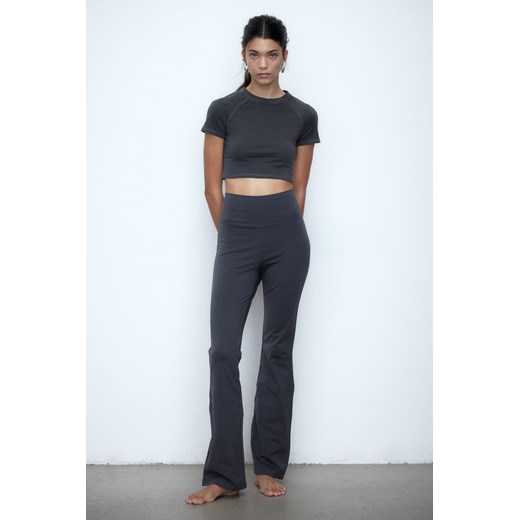 H & M - Rozszerzane legginsy - Szary ze sklepu H&M w kategorii Spodnie damskie - zdjęcie 173396335