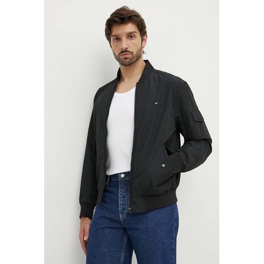 Tommy Hilfiger kurtka bomber męski kolor czarny przejściowa MW0MW35658 ze sklepu ANSWEAR.com w kategorii Kurtki męskie - zdjęcie 173473075