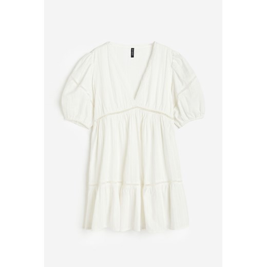 H & M - Obszerna sukienka z koronkowym detalem - Biały H & M M H&M
