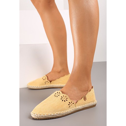 Żółte Espadryle Undefeatability ze sklepu born2be.pl w kategorii Espadryle damskie - zdjęcie 173500466