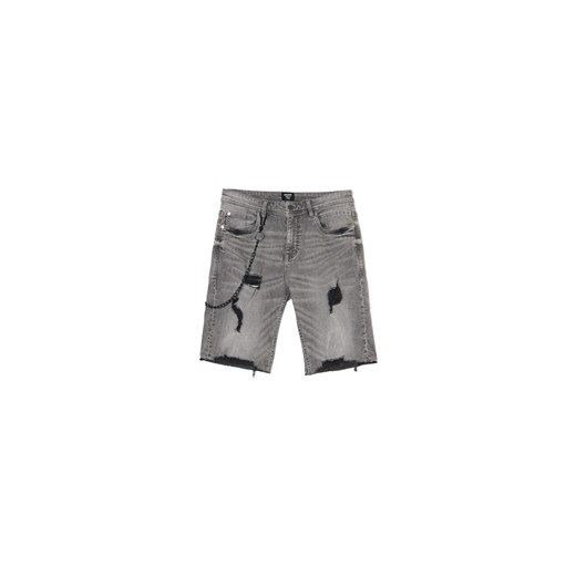 Cropp - Szare jeansowe szorty z ozdobnym łańcuchem - jasny szary ze sklepu Cropp w kategorii Spodenki męskie - zdjęcie 173501246