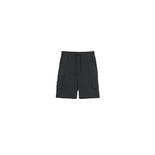 Cropp - Szare gładkie szorty z kieszeniami - szary ze sklepu Cropp w kategorii Spodenki męskie - zdjęcie 173507909