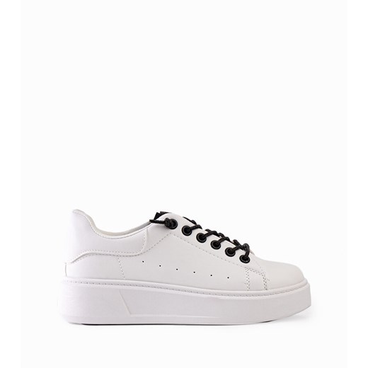 Białe sneakersy z efektownym zdobieniem Asmait ze sklepu gemre w kategorii Buty sportowe damskie - zdjęcie 173508628