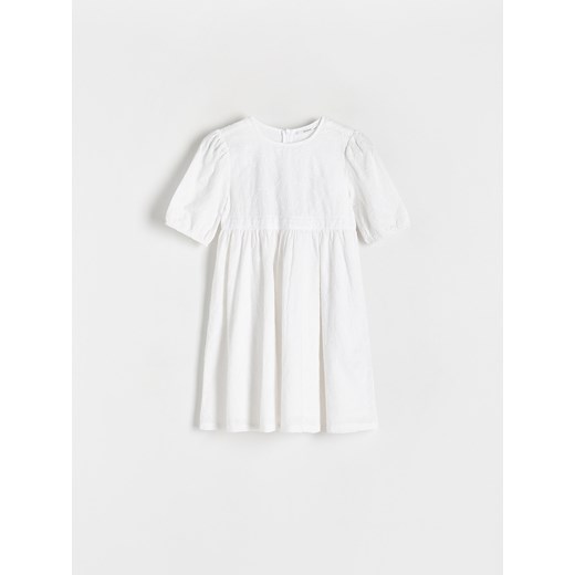 Reserved - Sukienka z kwiatowym wzorem - złamana biel ze sklepu Reserved w kategorii Sukienki dziewczęce - zdjęcie 173511357