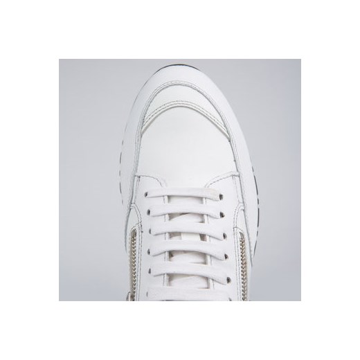 Morato Sneakers - Low-top running inspired sneakers in leather with decorative zipper morato-it  Topy dziewczęce