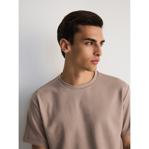 Reserved - T-shirt comfort fit - beżowy Reserved L Reserved