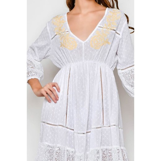 Sukienka Tarifa z dekoltem v biała casual 