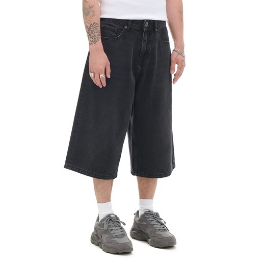 Cropp - Czarne szorty denim long and wide - czarny ze sklepu Cropp w kategorii Spodenki męskie - zdjęcie 173625435