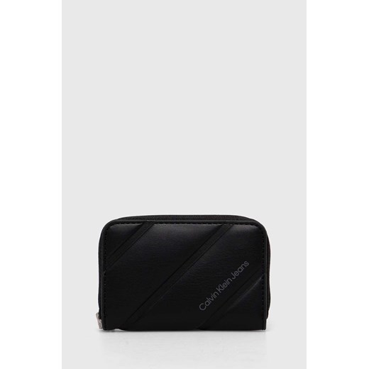 Calvin Klein Jeans portfel damski kolor czarny K60K612256 ze sklepu ANSWEAR.com w kategorii Portfele damskie - zdjęcie 173646026