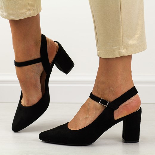 Czarne zamszowe sandały damskie na słupku z zakrytymi palcami Sergio L ze sklepu suzana.pl w kategorii Czółenka - zdjęcie 173651049